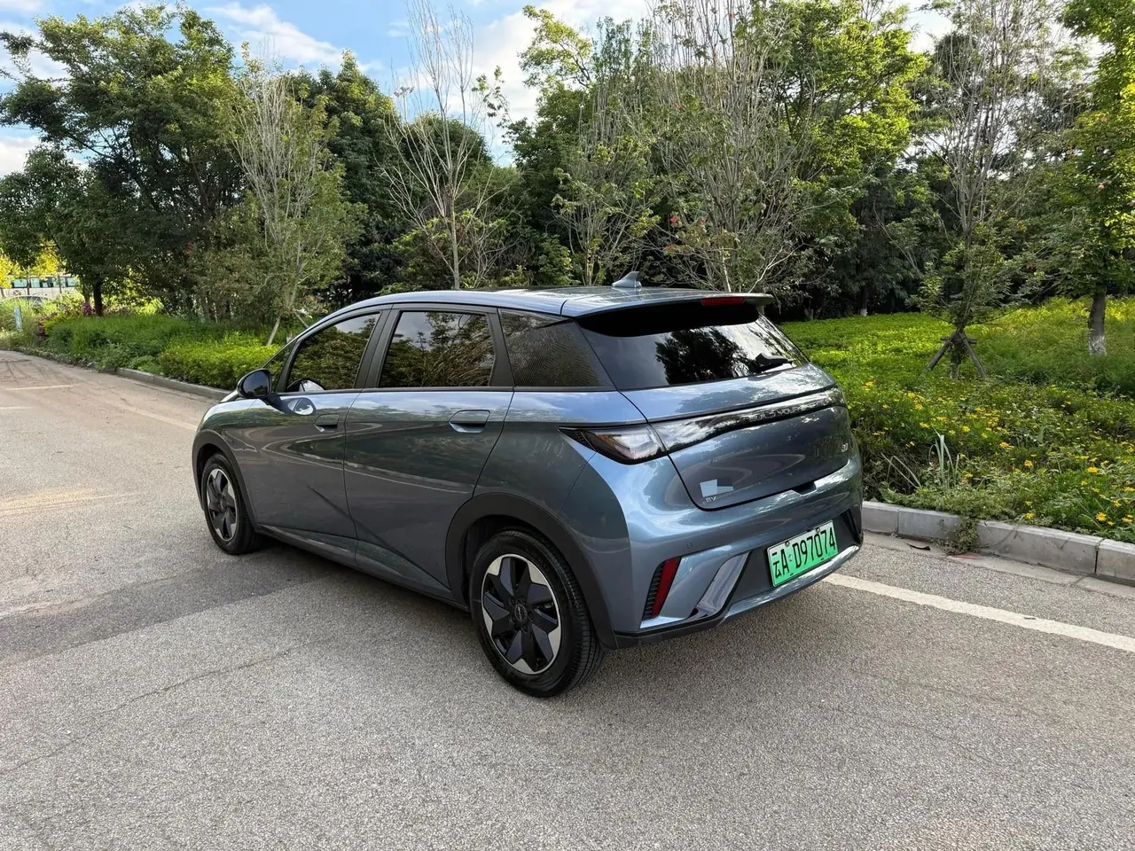BYD 2023 Dolphin 420km Fashion Edition Automatic 20