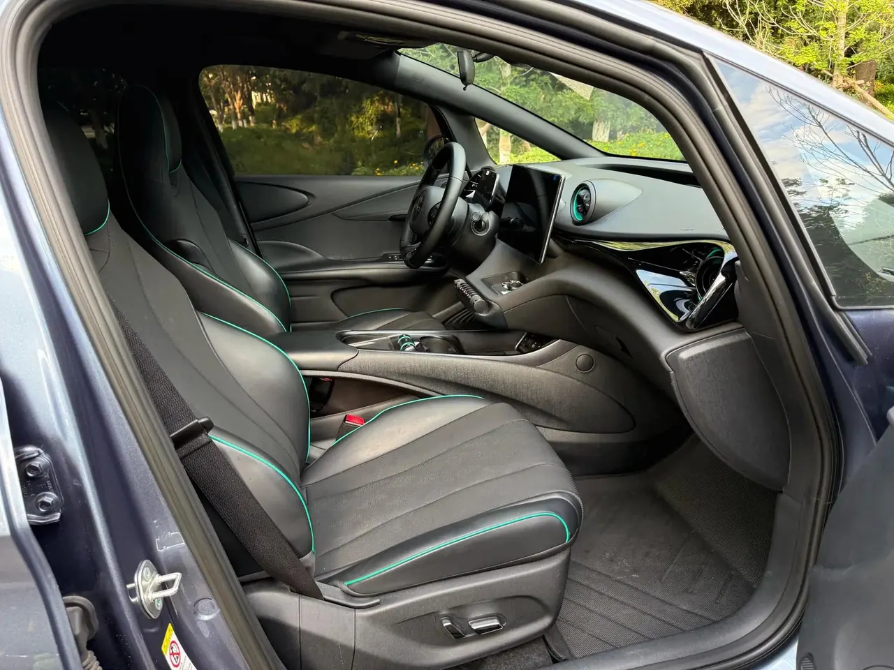 BYD 2023 Dolphin 420km Fashion Edition Automatic 6
