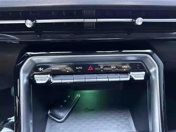 WuLing Star 2021 1.5T CVT Star Obsidian Edition 17