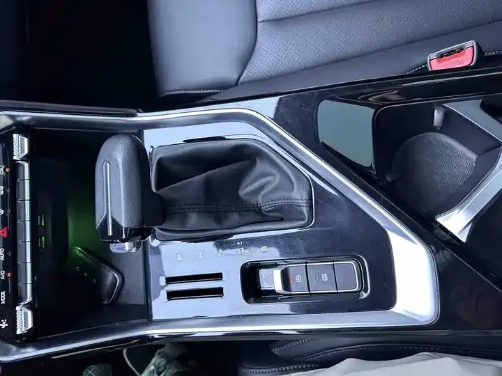 WuLing Star 2021 1.5T CVT Star Obsidian Edition 18