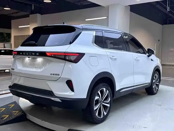 WuLing Star 2021 1.5T CVT Star Obsidian Edition 5
