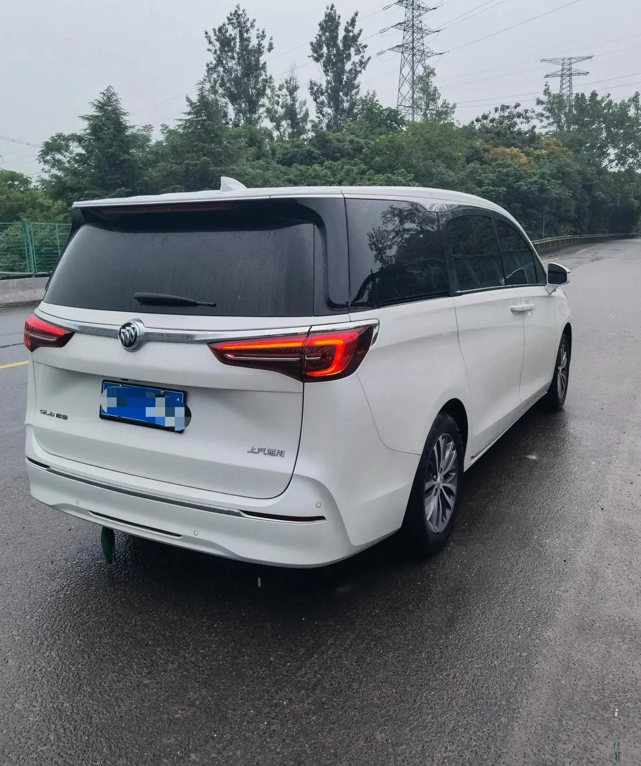 Buick GL8 2023 ES Lu Zun 653T Comfort 4