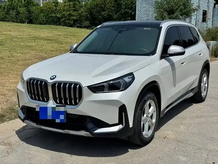 BMW X1 2023 sDrive20Li X Design Set - View 1