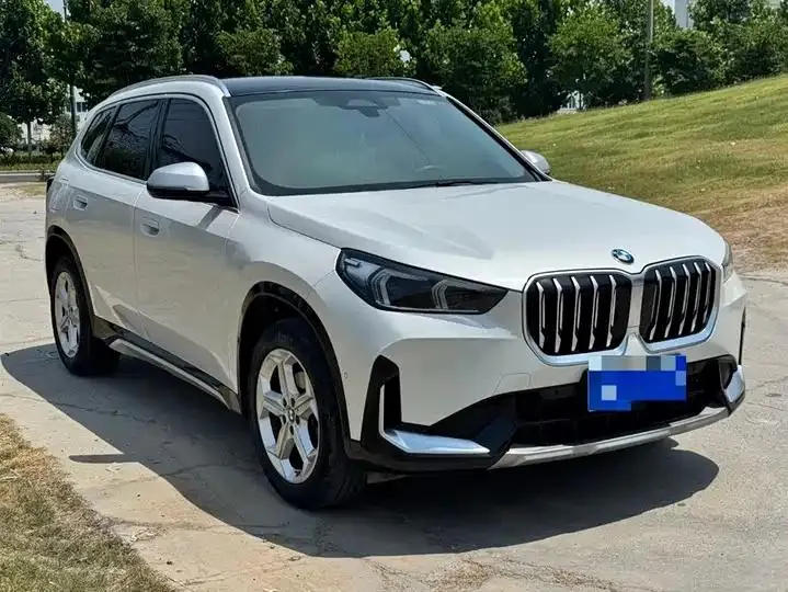 BMW X1 2023 sDrive20Li X Design Set 3