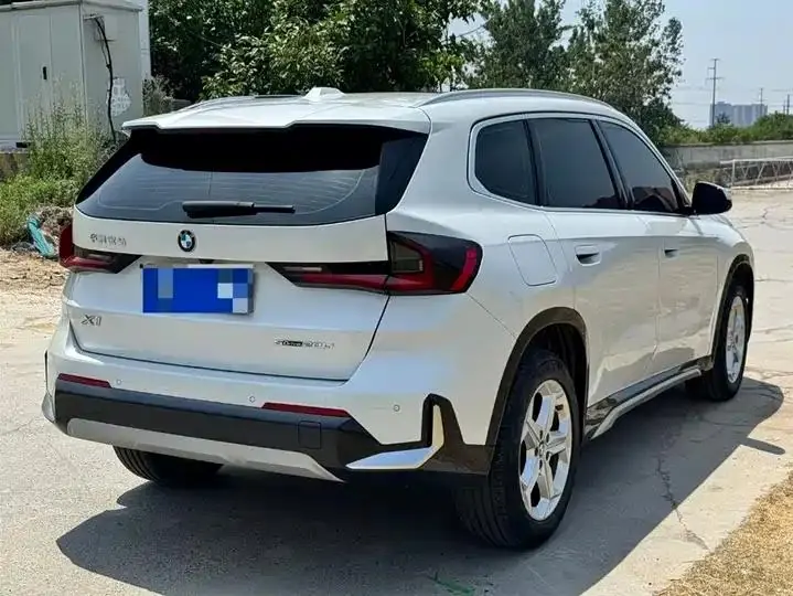 BMW X1 2023 sDrive20Li X Design Set 4