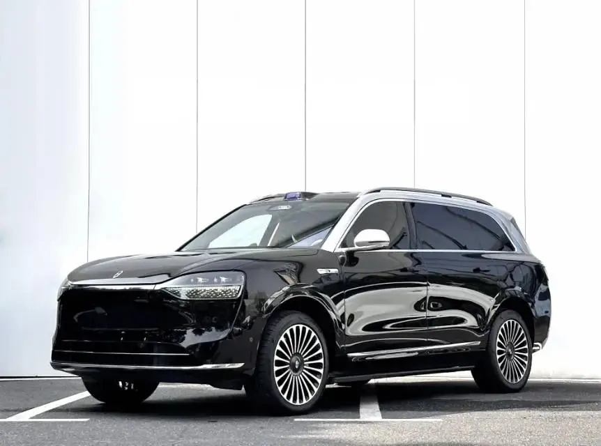 AITO M9 2024 Range-Extended Ultra Version 52kWh - View 1