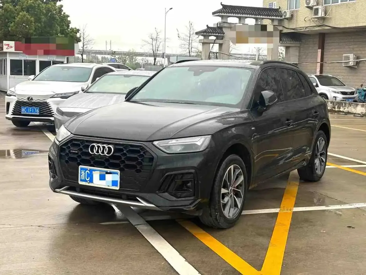 Audi 2024 Q5L 2.0TFSI 40TFSI luxury dynamic automatic - View 1