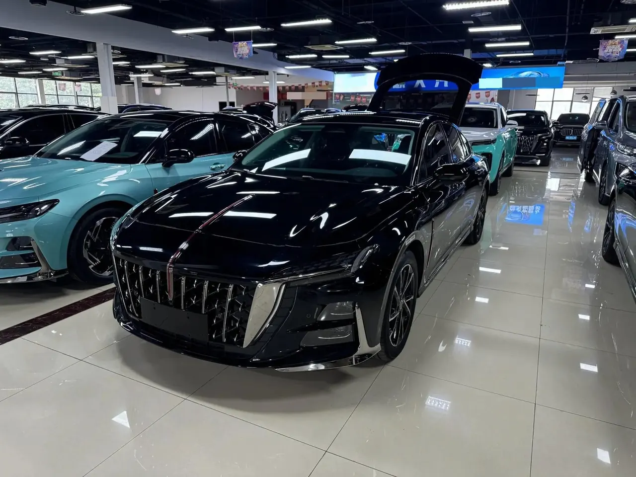 HongQi 2025 H6 2.0T Zhiyuan Edition Automatic Gear - View 1