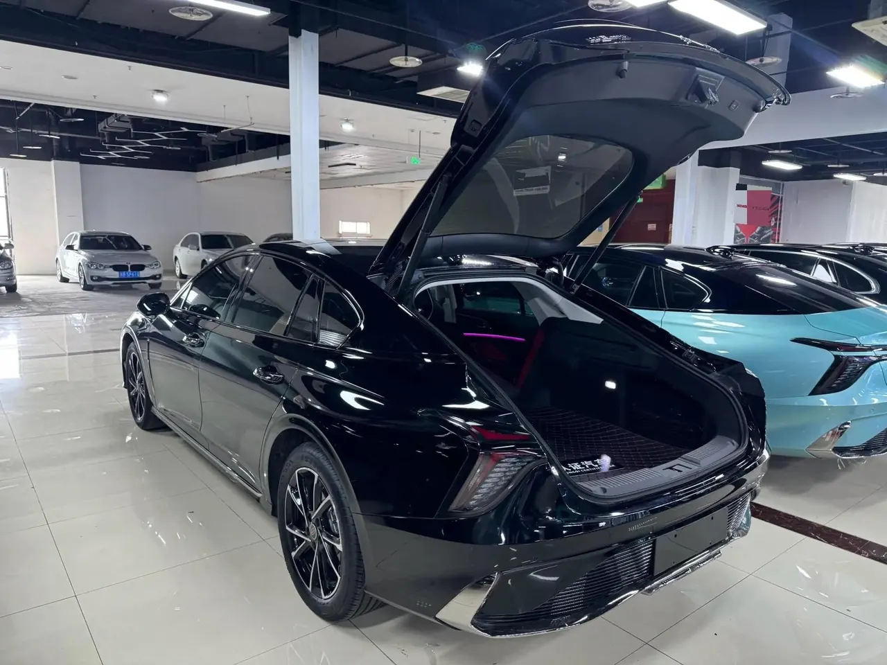 HongQi 2025 H6 2.0T Zhiyuan Edition Automatic Gear 5