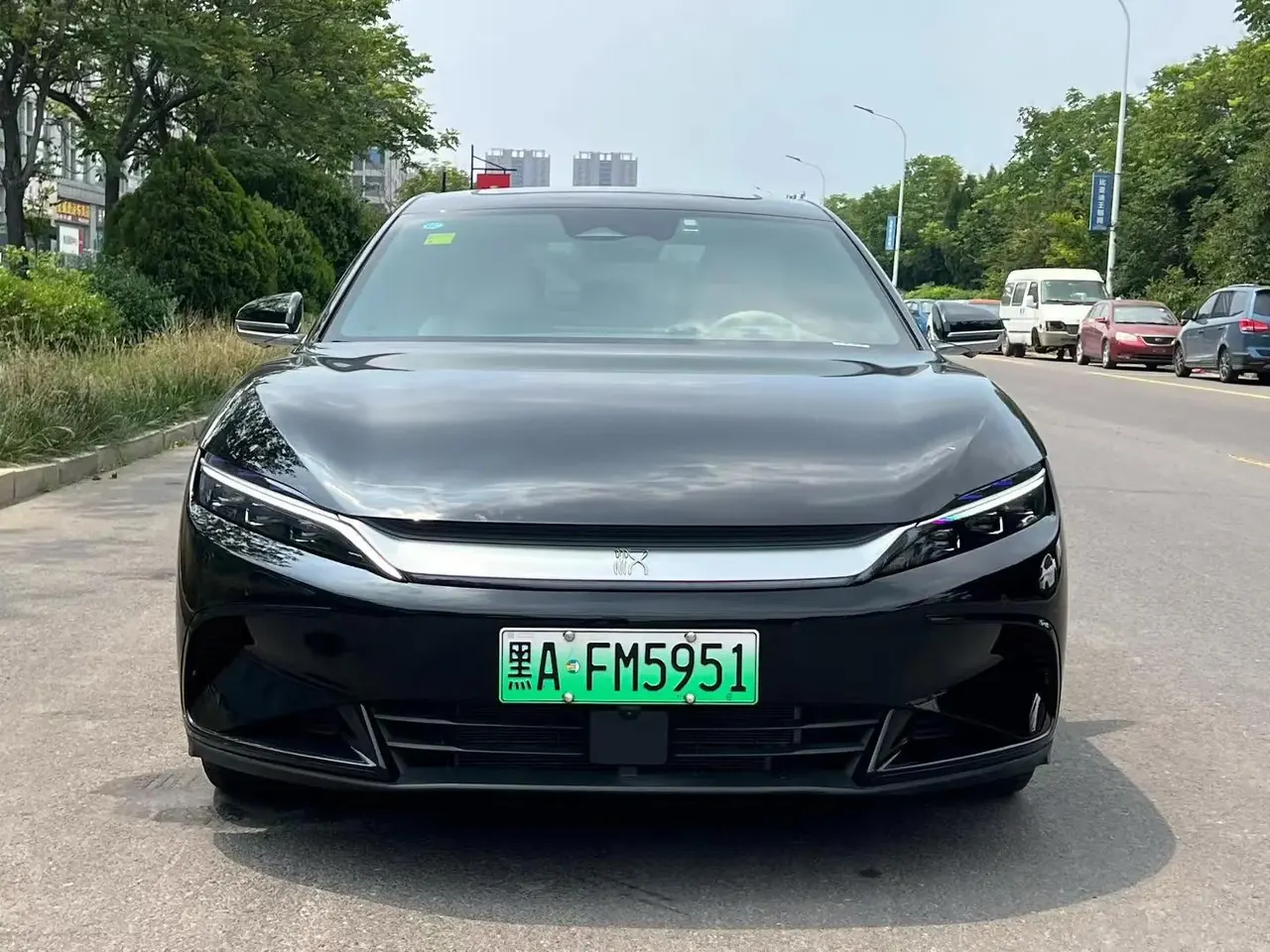 BYD 2025 Han DM-i 1.5T Stepless 125KM Honorable Automatic Gear 2
