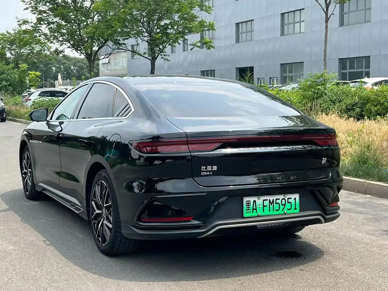 BYD 2025 Han DM-i 1.5T Stepless 125KM Honorable Automatic Gear 7