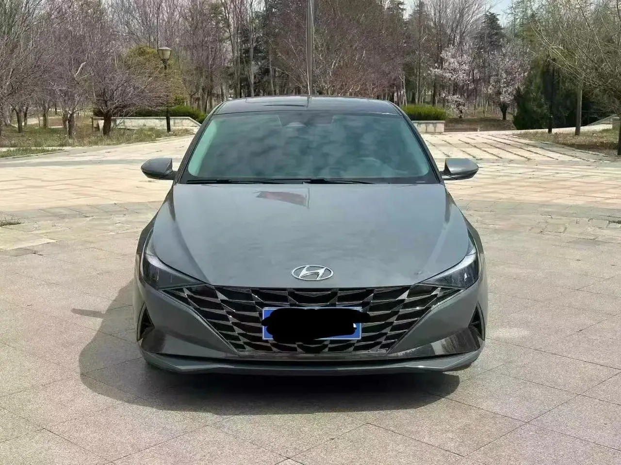 Elantra 2022 1.5L CVT Luxury Edition 2