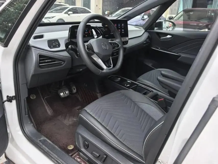 Volkswagen 2024 ID. 3 Outstanding Edition Automatic Transmission 4
