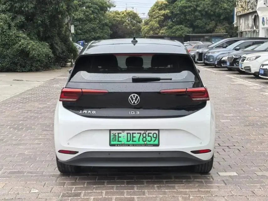Volkswagen 2024 ID. 3 Outstanding Edition Automatic Transmission 8