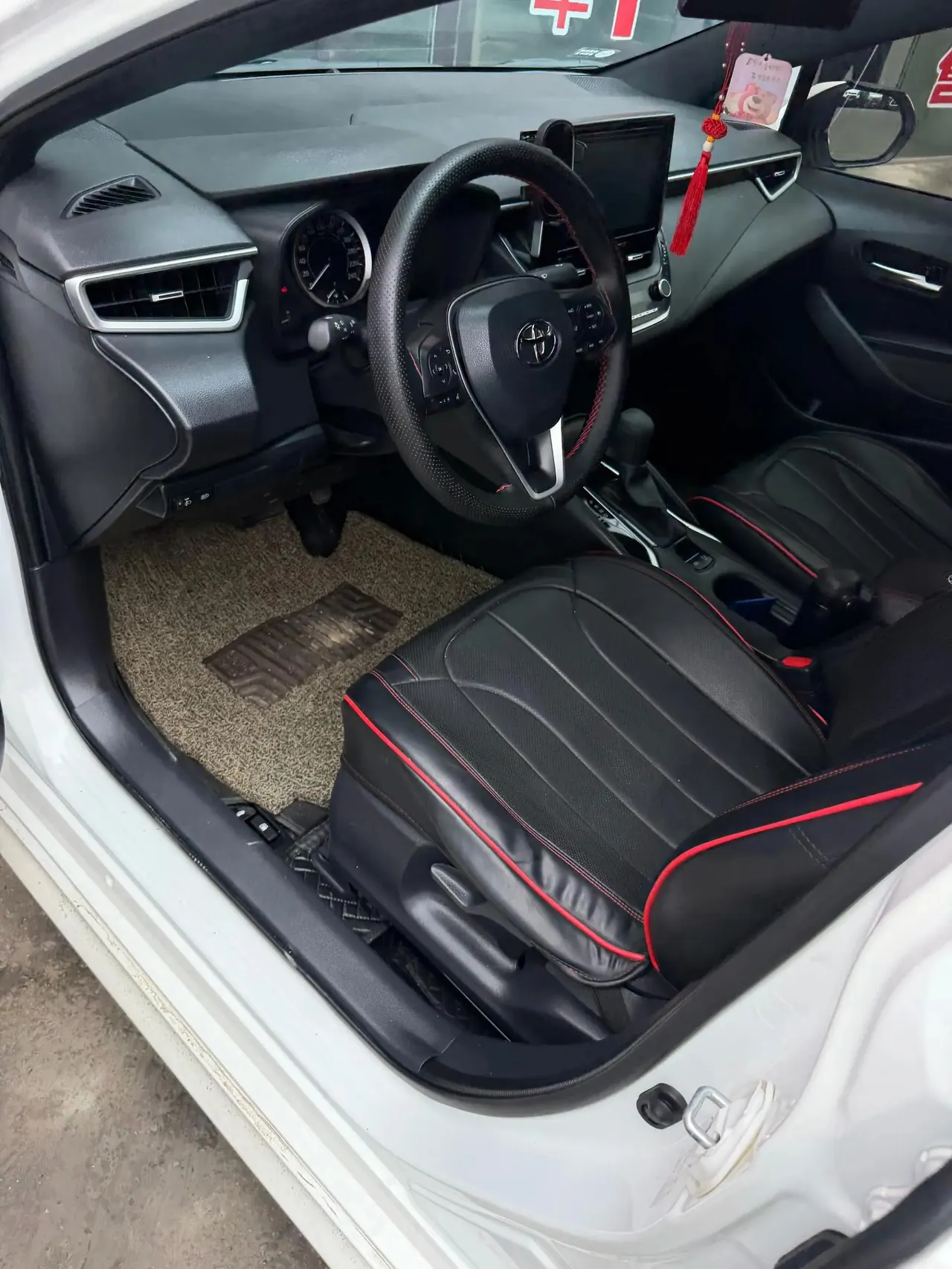 Toyota 2024 Lei Ling 1.2T Stepless 185T Deluxe Automatic Gear 10