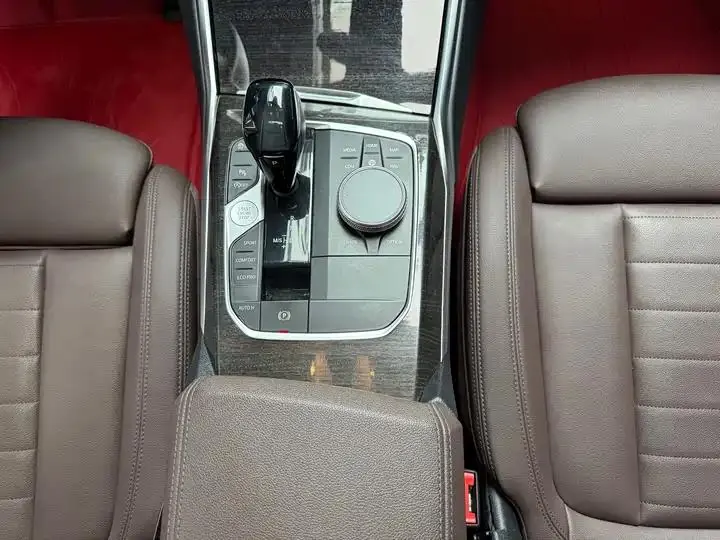 BMW 3 Series 2021 model 325Li M Sport Package 12
