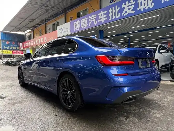 BMW 3 Series 2021 model 325Li M Sport Package 23