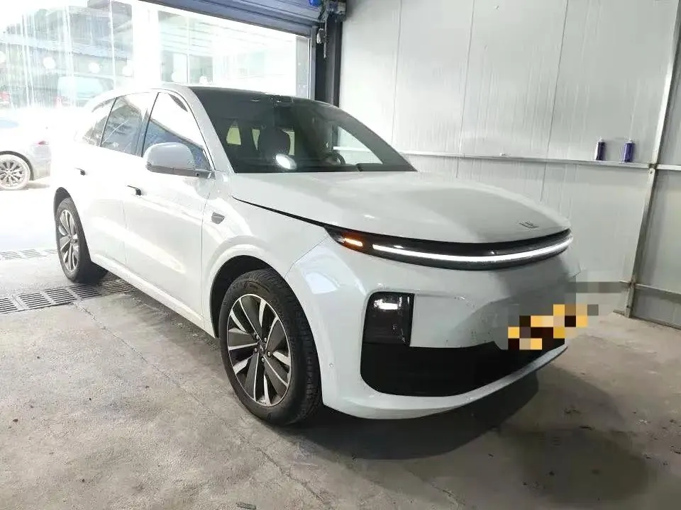 Li 2025 L6 Pro Intelligent Refreshed Version Automatic Transmission 2