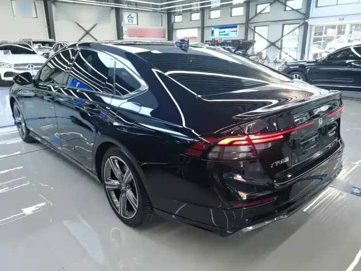 Accord New Energy 2023 2.0L e:PHEV Premium Edition 5