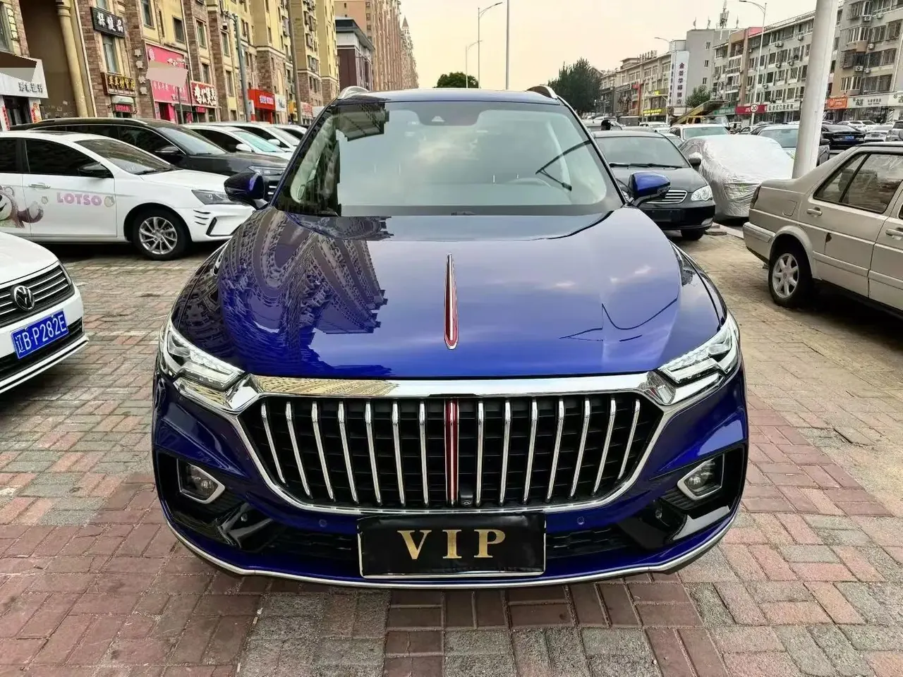 HongQi HS5 2019 2.0T Zhilian Flag Collar Four-wheel Drive Edition 2