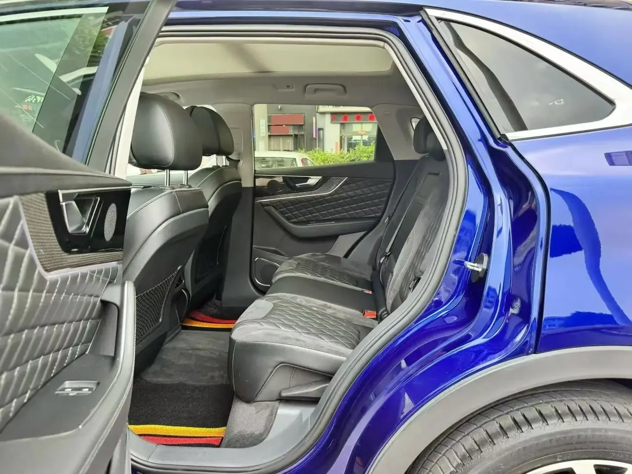 HongQi HS5 2019 2.0T Zhilian Flag Collar Four-wheel Drive Edition 9