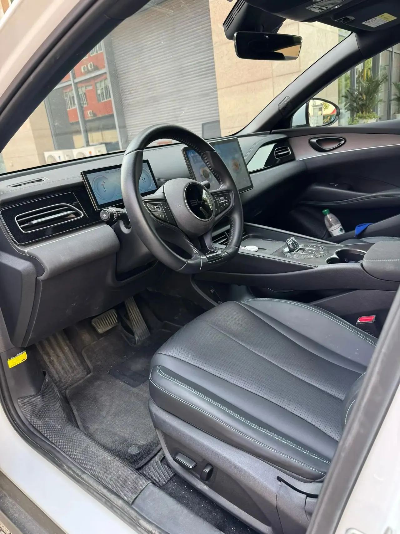 BYD 2023 Qin PLUS DM-i 1.5 stepless champion version excellent 120KM automatic gear 3