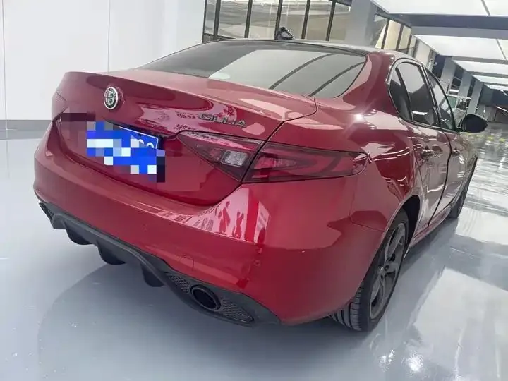 Giulia Juliet 2019 2.0T 280HP Black Package Black Standard Limited Edition 15