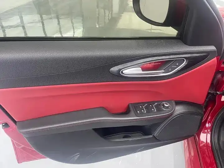 Giulia Juliet 2019 2.0T 280HP Black Package Black Standard Limited Edition 8