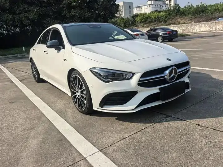 Mercedes Benz CLA AMG 2023 AMG CLA 35 4MATIC 3