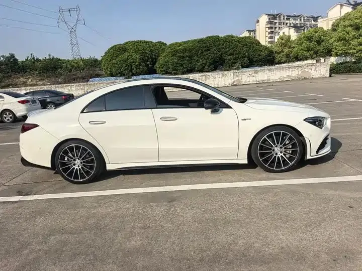 Mercedes Benz CLA AMG 2023 AMG CLA 35 4MATIC 4