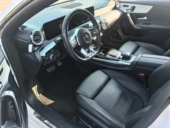 Mercedes Benz CLA AMG 2023 AMG CLA 35 4MATIC 8