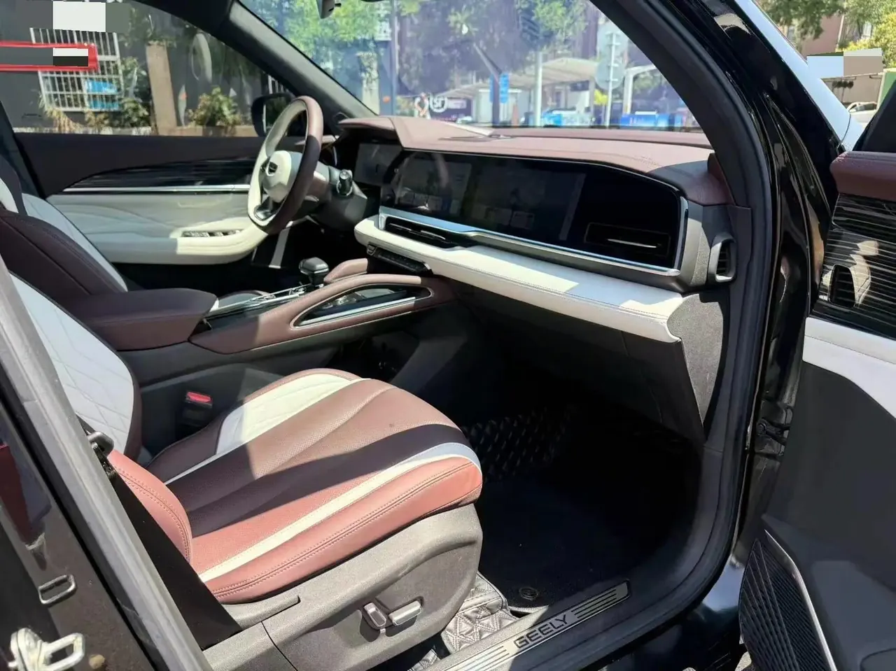 XingyueL (Monjaro) 2024 model, 2.0TD high-power automatic two-wheel-drive Cloud Rising Edition 4
