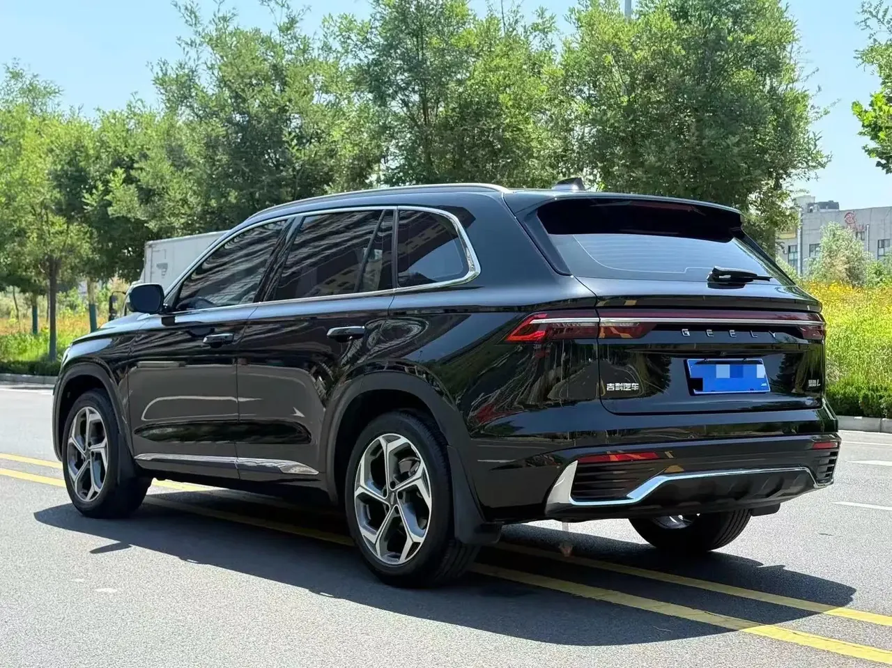 XingyueL (Monjaro) 2024 model, 2.0TD high-power automatic two-wheel-drive Cloud Rising Edition 6