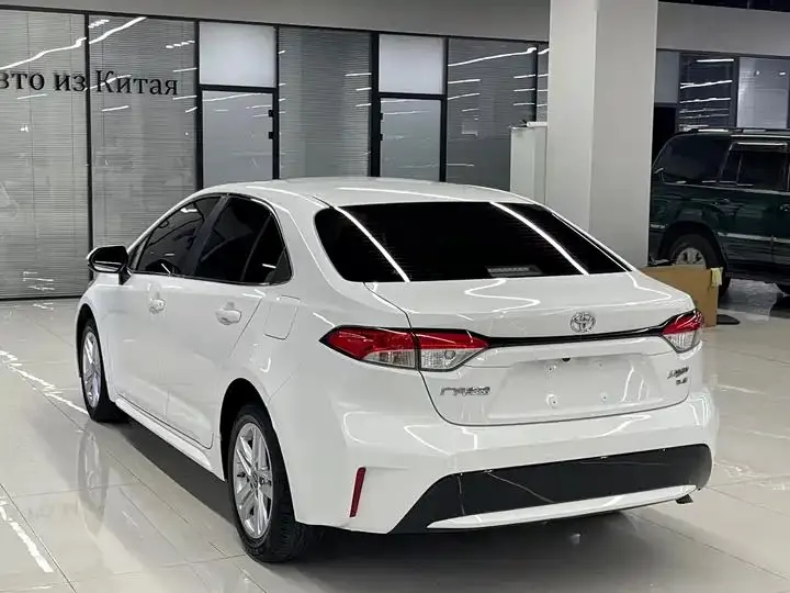 Levin 2022 185T CVT Luxury Edition 5
