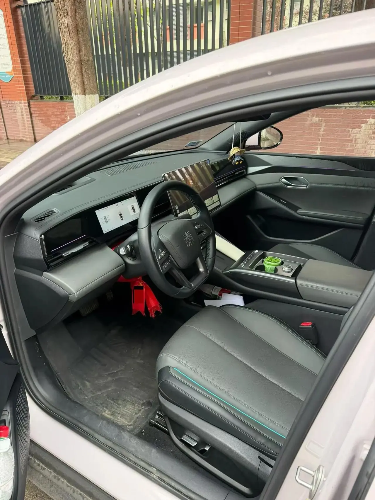 BYD 2025 Qin L EV 545KM cloud chariot type automatic gear 2