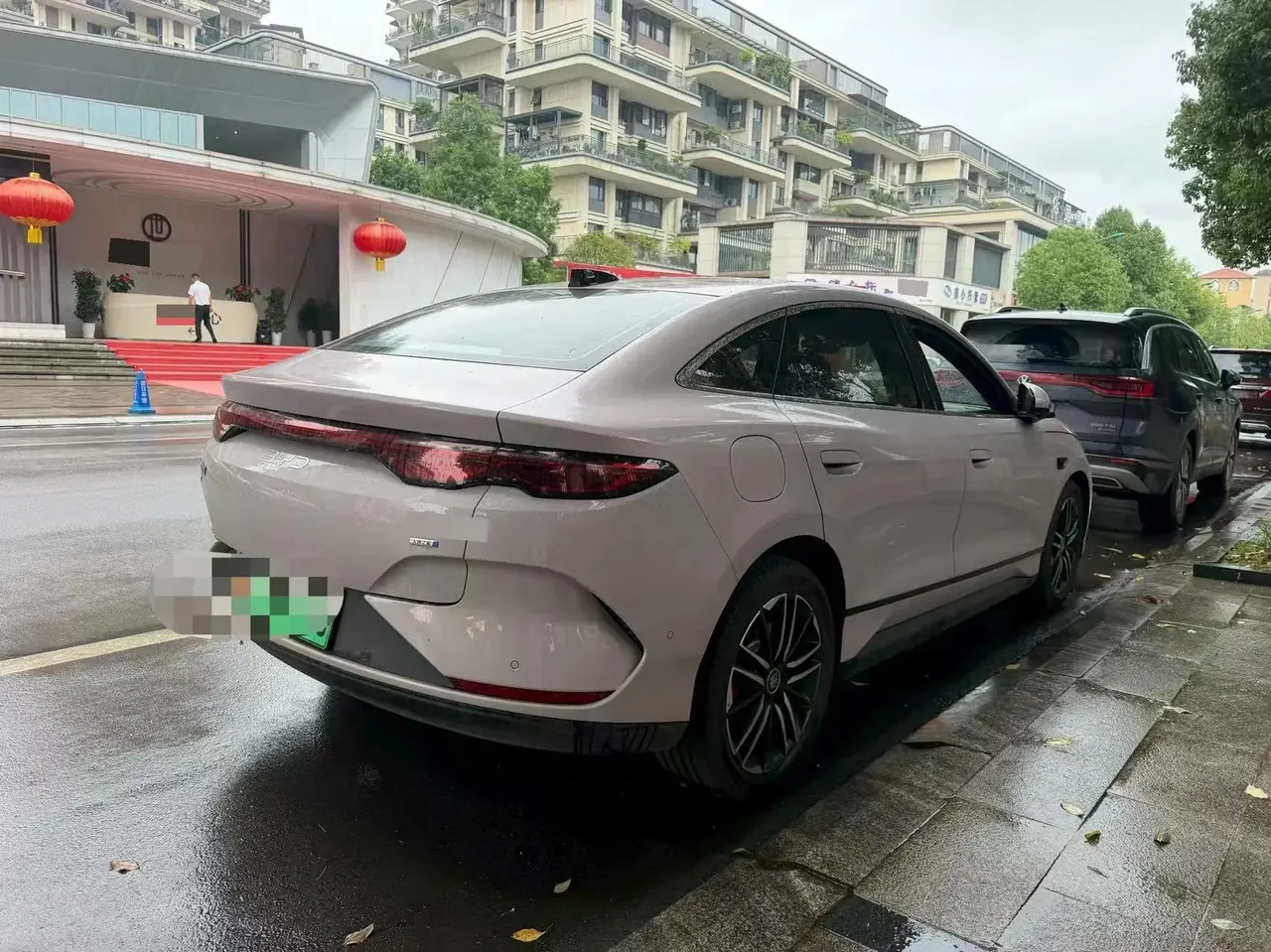 BYD 2025 Qin L EV 545KM cloud chariot type automatic gear 5