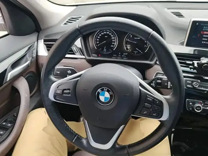 BMW X2 2020 sDrive20i M off-road set 11