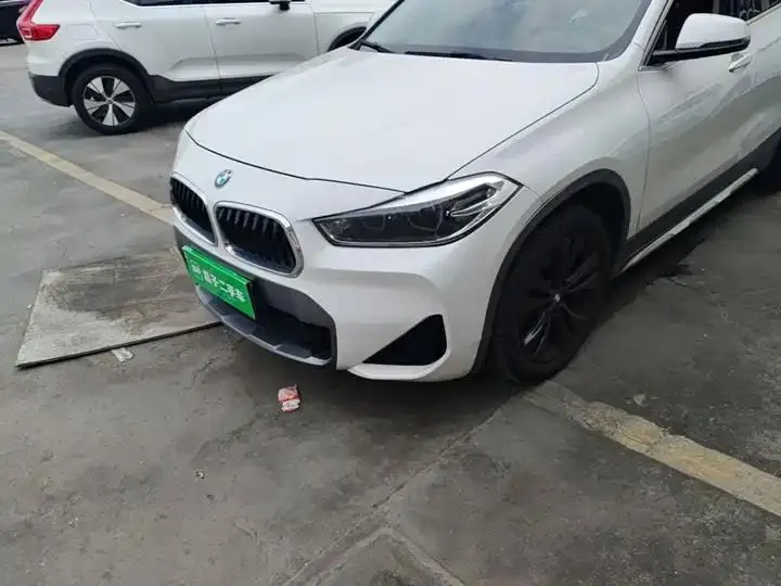 BMW X2 2020 sDrive20i M off-road set 24