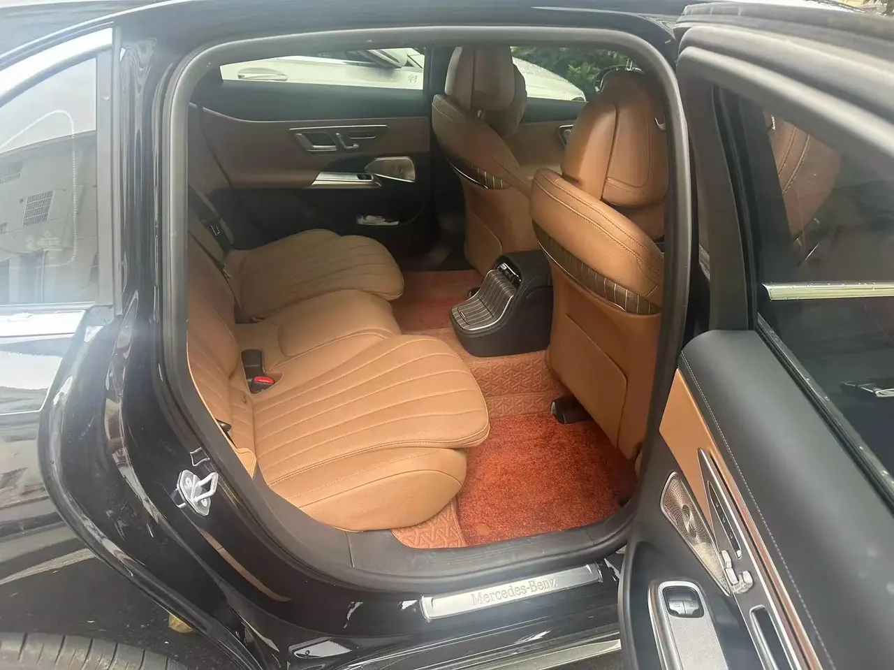 Mercedes Benz E Class 2026 E 300 L 48V 2.0T Luxury Automatic Gear 4