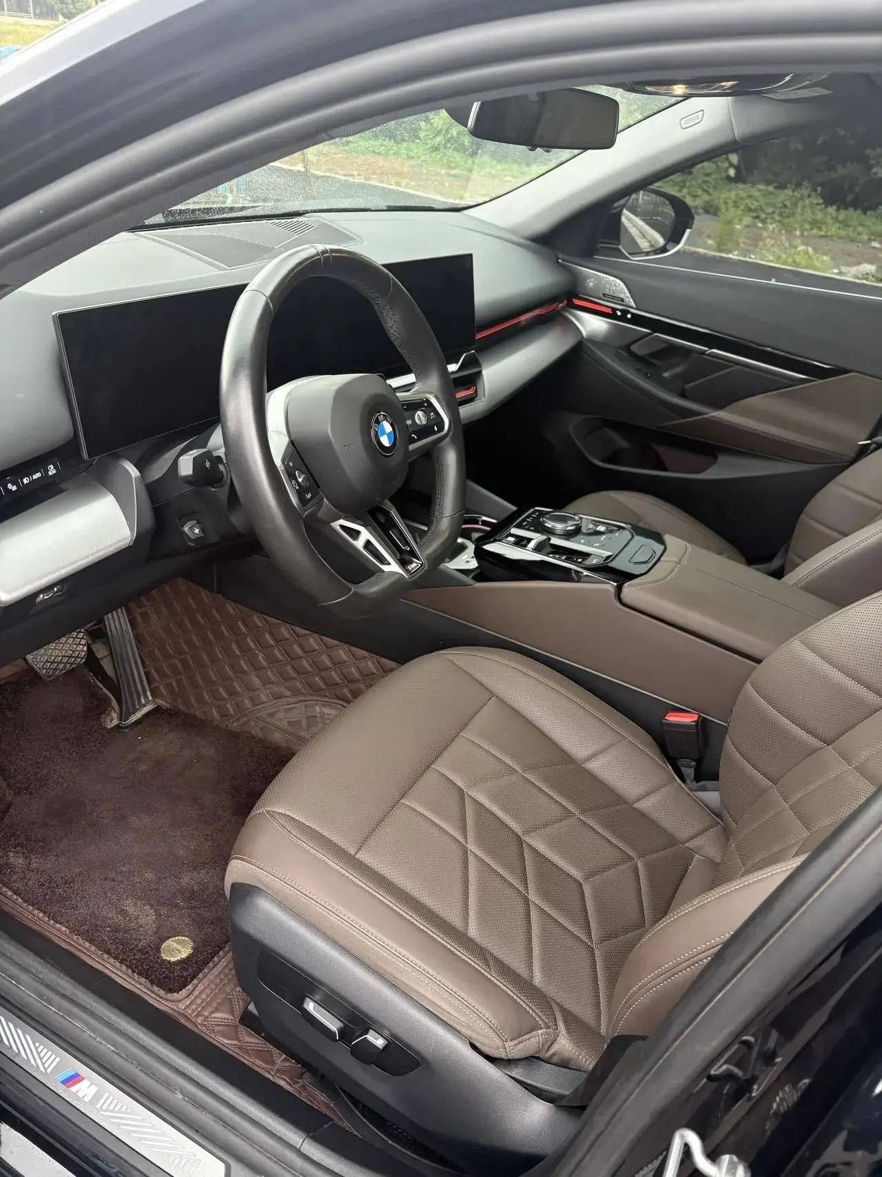 BMW 5 Series 2025 525Li 48V 2.0T Luxury Suit Automatic Gear 6