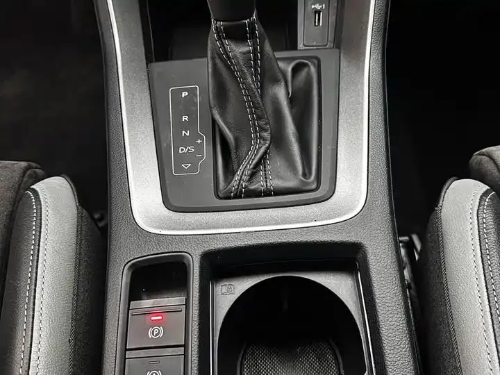 Audi Q3 2021 model 35 TFSI Fashion Dynamic Edition 14