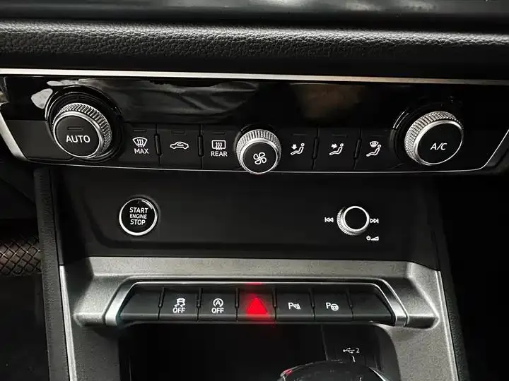 Audi Q3 2021 model 35 TFSI Fashion Dynamic Edition 16