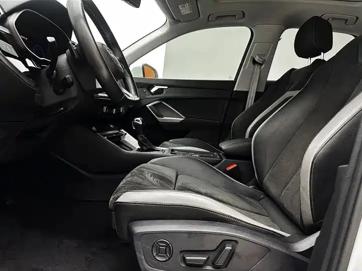Audi Q3 2021 model 35 TFSI Fashion Dynamic Edition 19