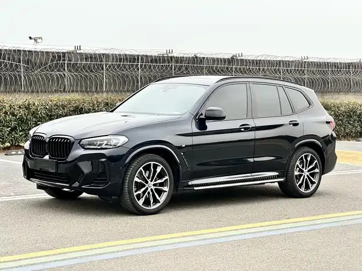 BMW X3 2022 Changed 2 xDrive30i Leading M Obsidian Night Suit - View 1