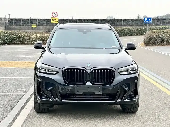 BMW X3 2022 Changed 2 xDrive30i Leading M Obsidian Night Suit 2