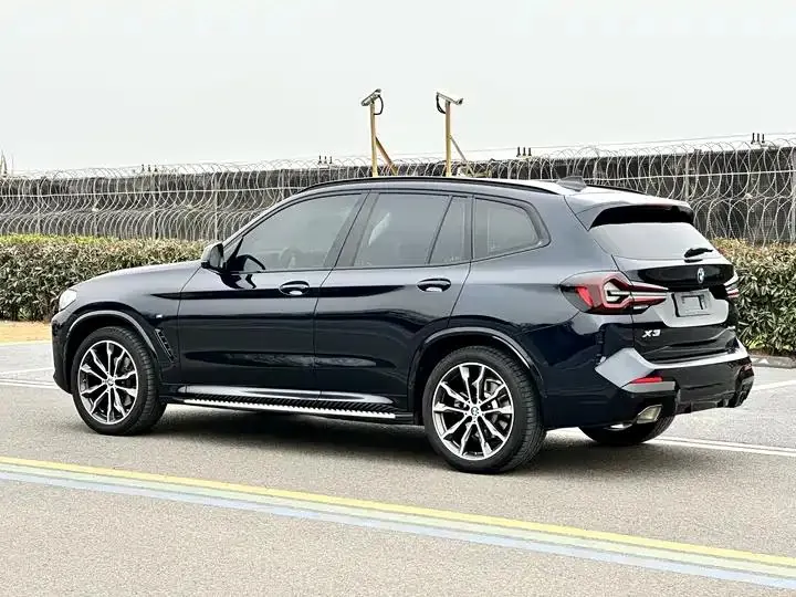 BMW X3 2022 Changed 2 xDrive30i Leading M Obsidian Night Suit 5