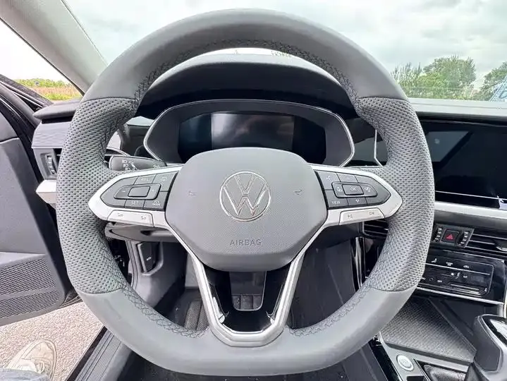 Passat 2022 280TSI Elite Edition 13