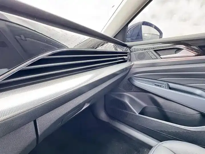 Passat 2022 280TSI Elite Edition 14