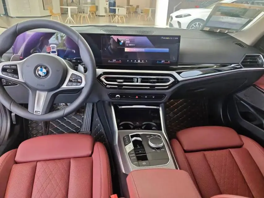 BMW 3 Series 2024 model 325Li 2.0T M Sport Night Edition automatic transmission 4