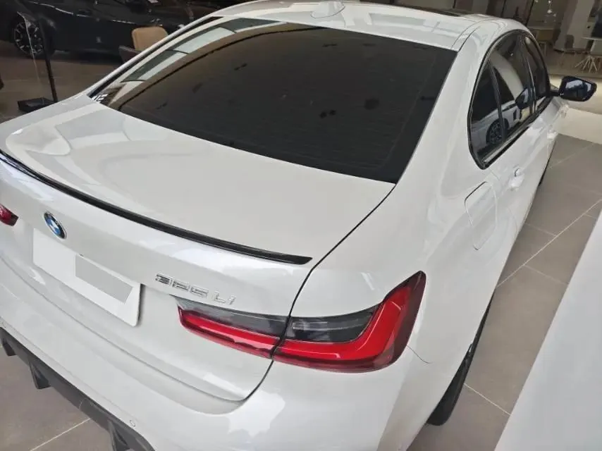 BMW 3 Series 2024 model 325Li 2.0T M Sport Night Edition automatic transmission 6